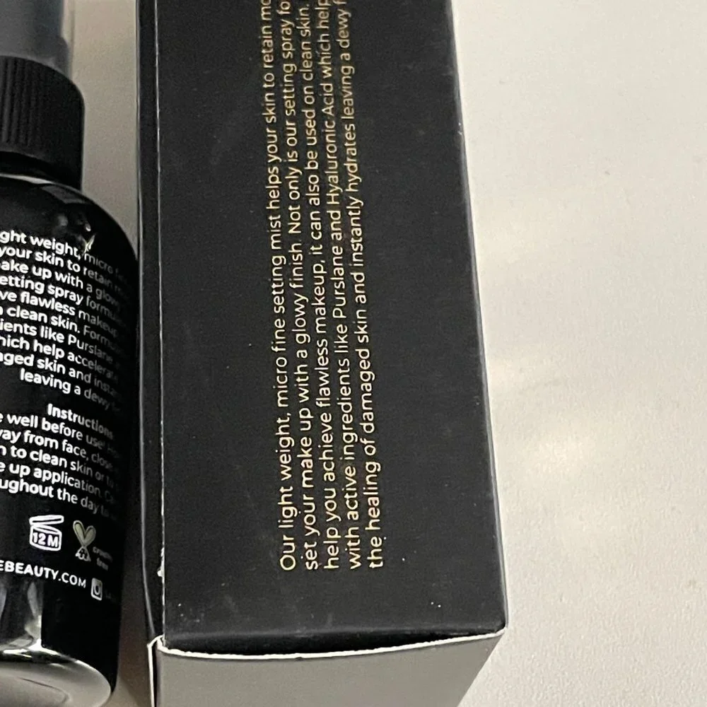 Saint Luxe BNIB Lightweight Micro Fine Glow Finish Hyaluronic Acid Setting Spray